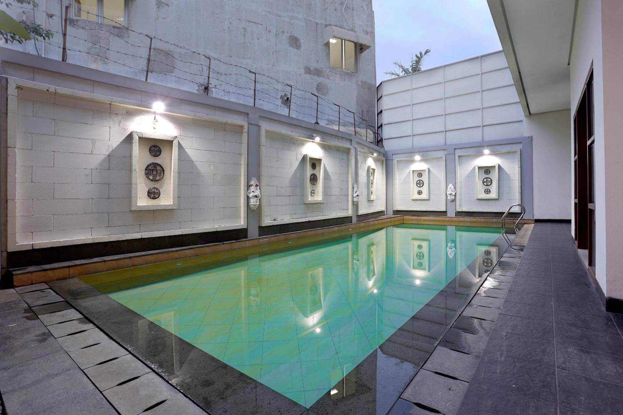 Jambuluwuk Residence Pakubuwono Jakarta Extérieur photo